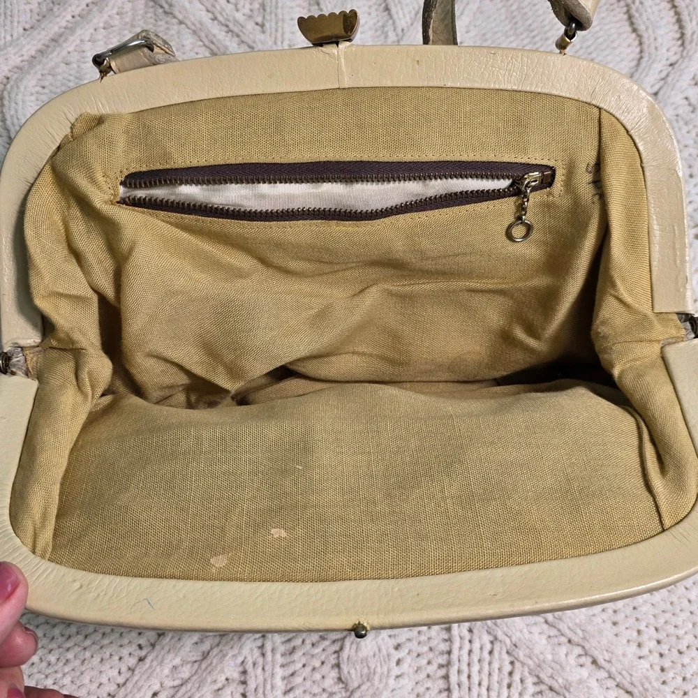 Vintage‎ Kiss Lock Handbag Cream Leather Frame Clutch Purse 50s 60s